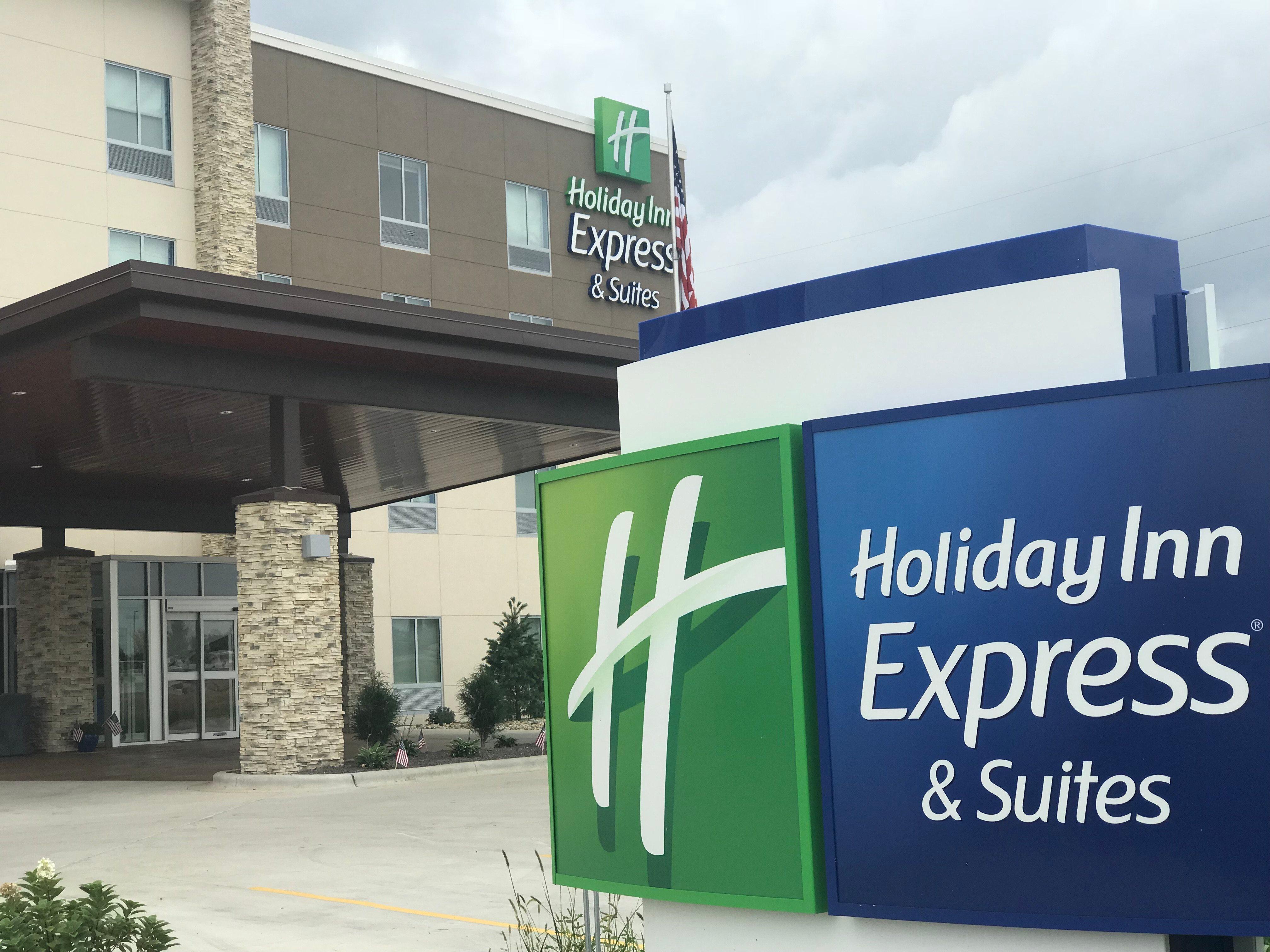 Holiday Inn Express & Suites - Hannibal - Medical Center Exterior foto