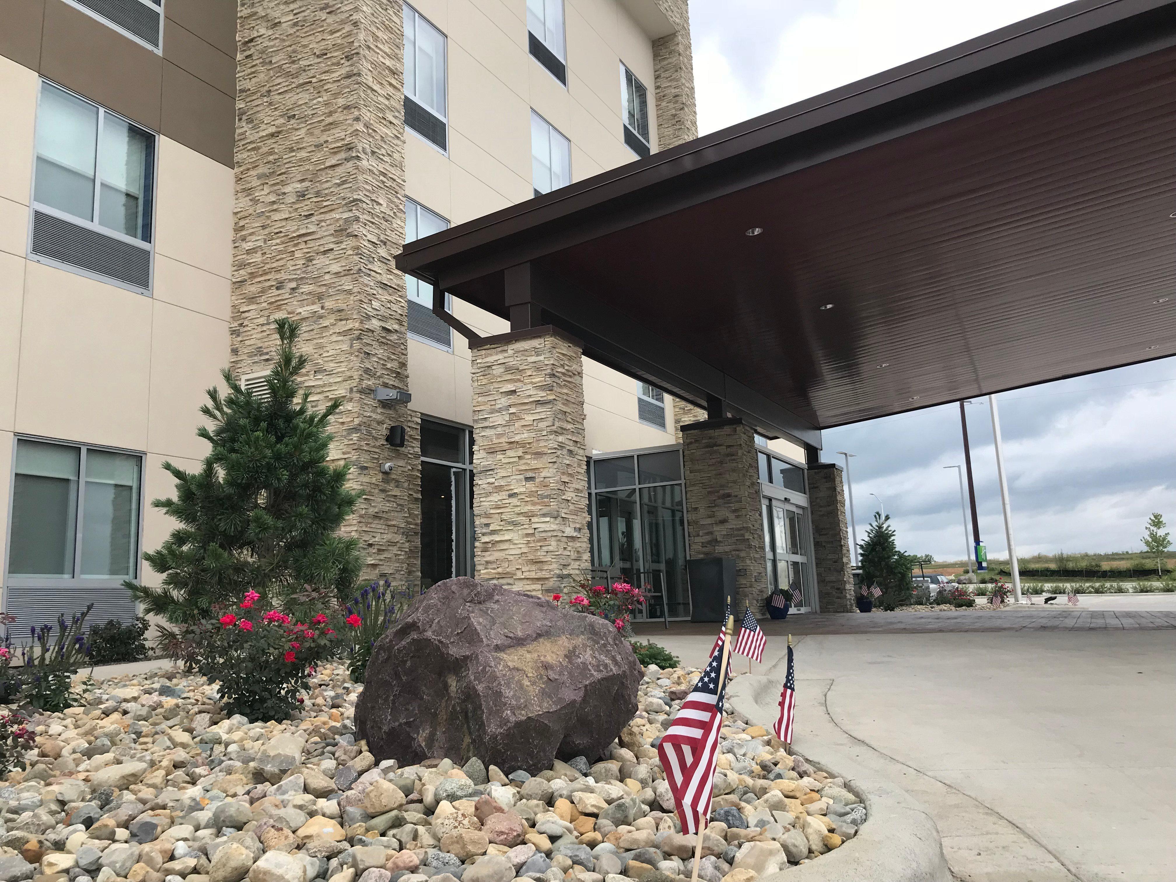 Holiday Inn Express & Suites - Hannibal - Medical Center Exterior foto